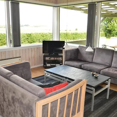 Casa de Férias Cozy In Hojslev With House Sea View *